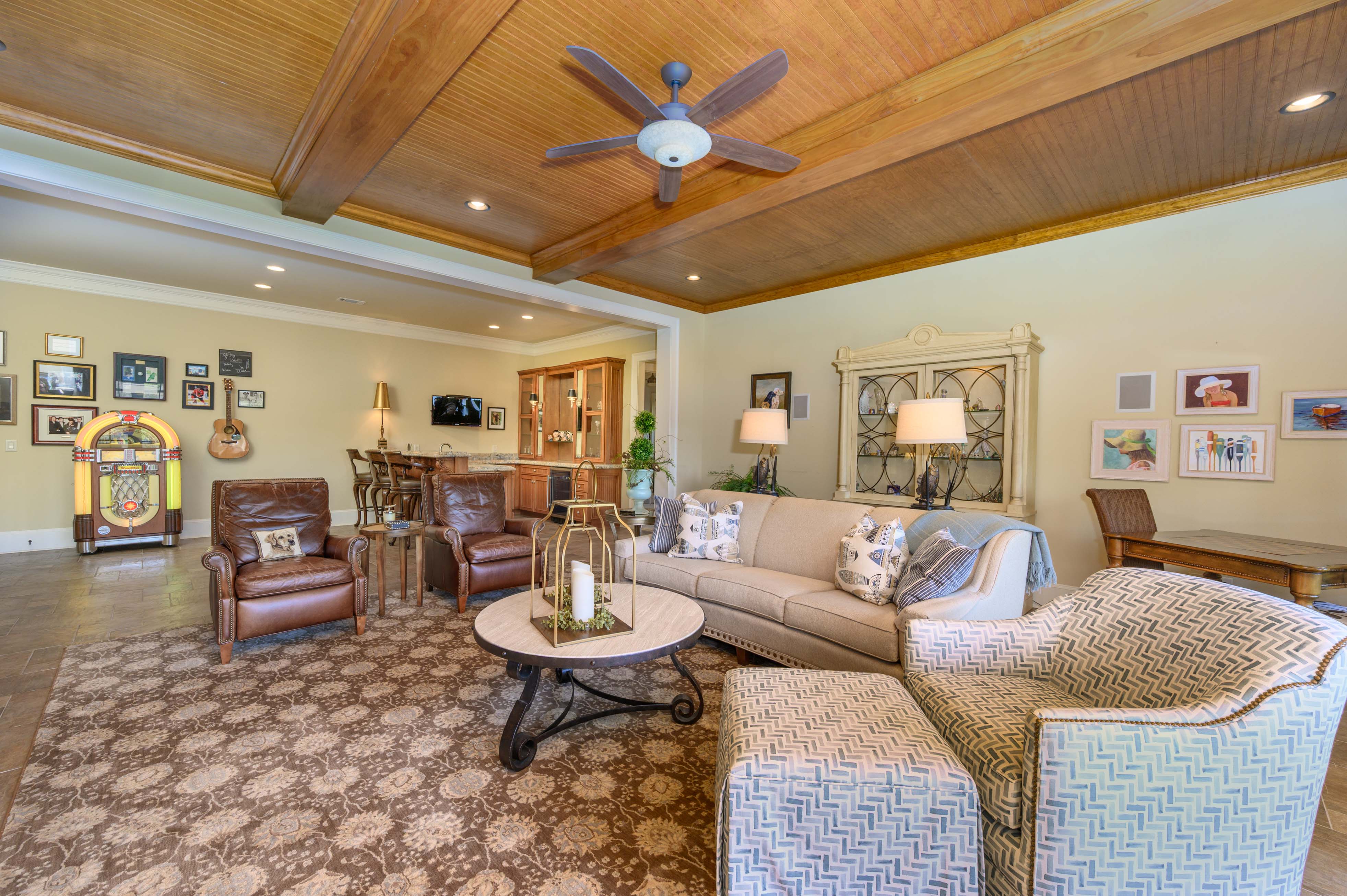 1050 Montgomery Drive image 36